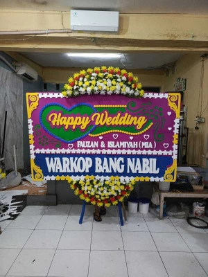 Papan Bunga di Gunung Sahari