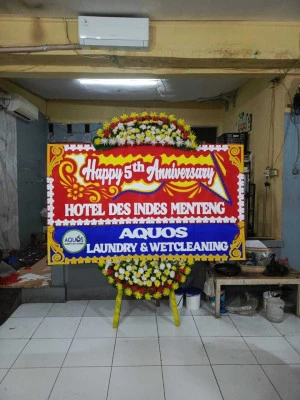 Papan Bunga di Gunung Sahari